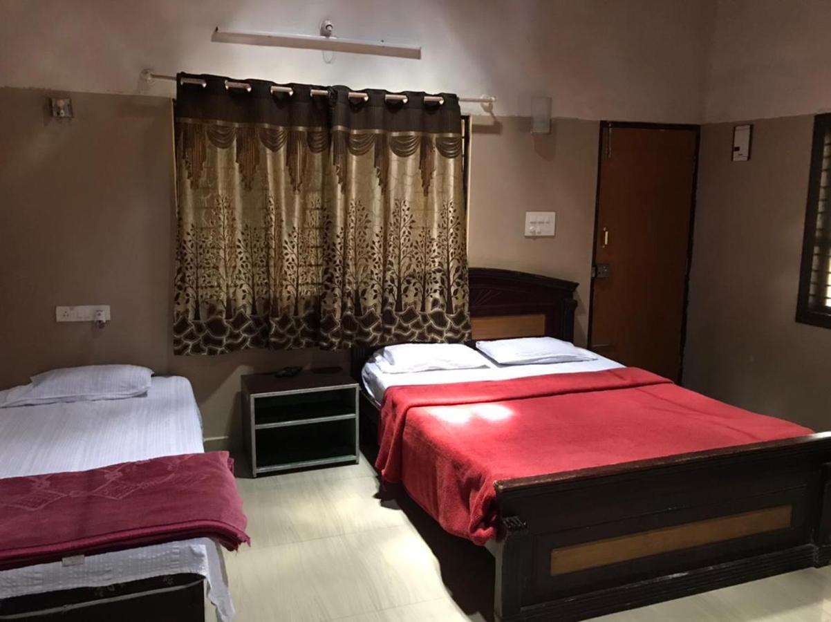 Silver Shadow Homestay Chikmagalūr Esterno foto